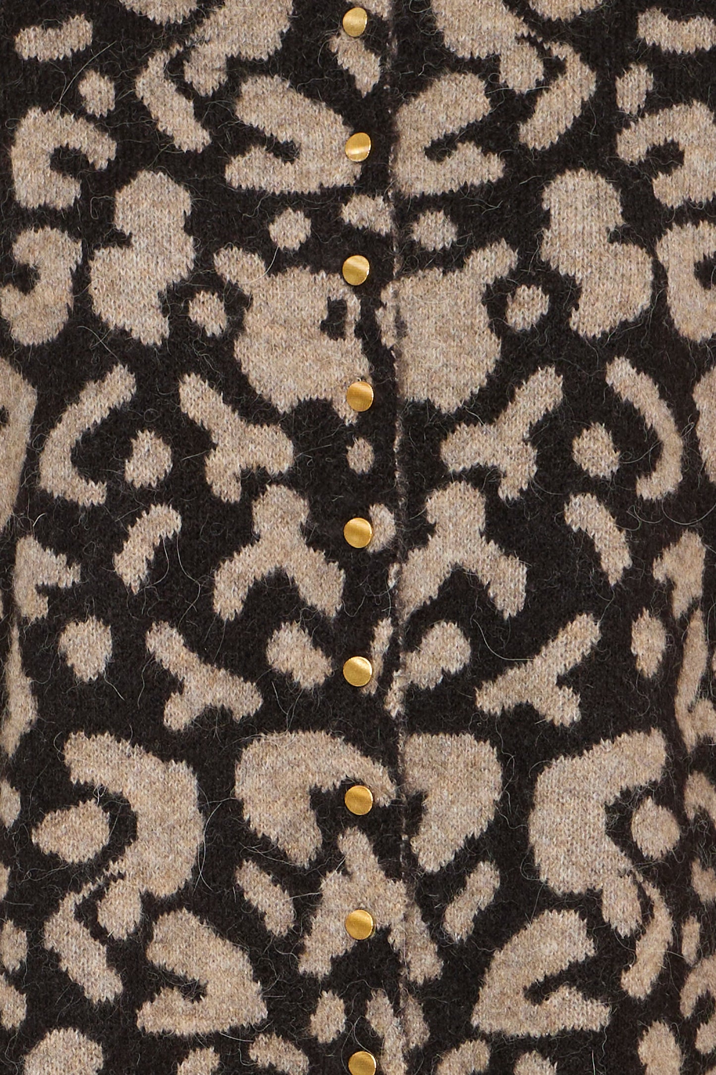 Cardigan kama animal