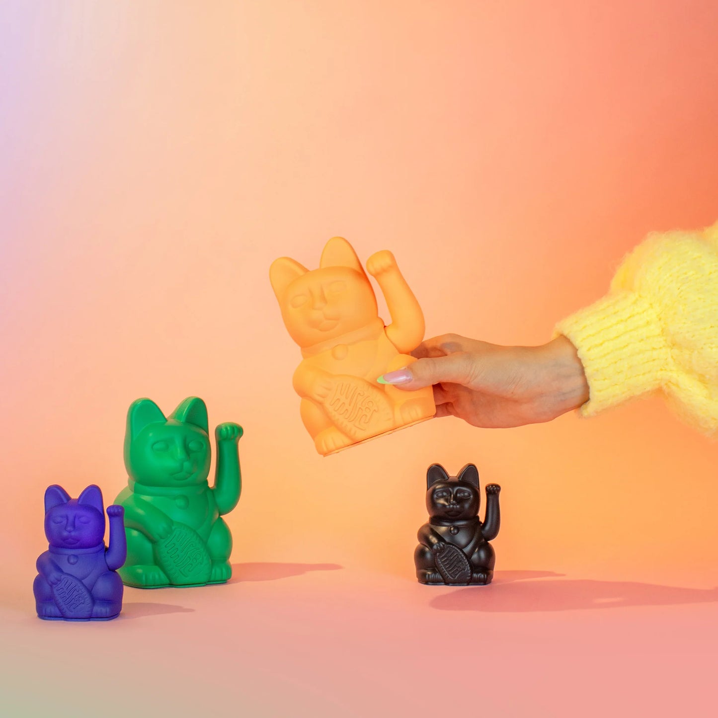 Lucky cat peach HOPE