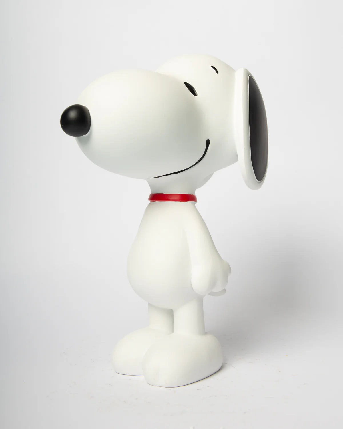 Figurine SNOOPY standing blanc