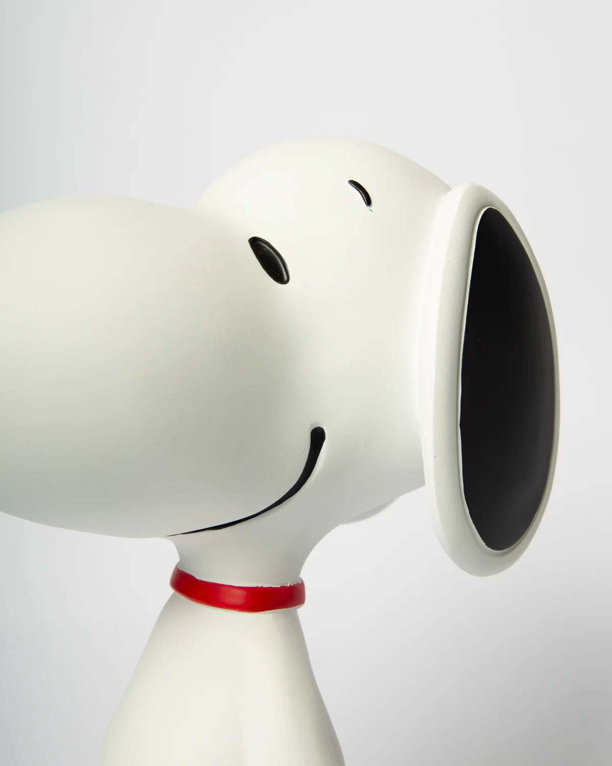 Figurine SNOOPY standing blanc