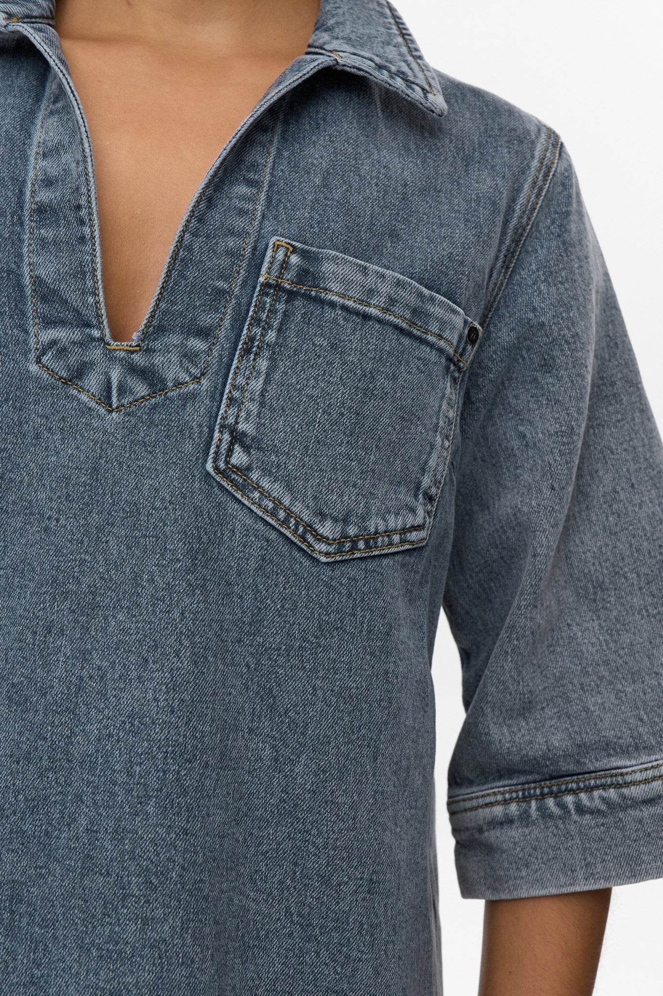 ROBE NUTORONTO - Med. Blue Washed Denim